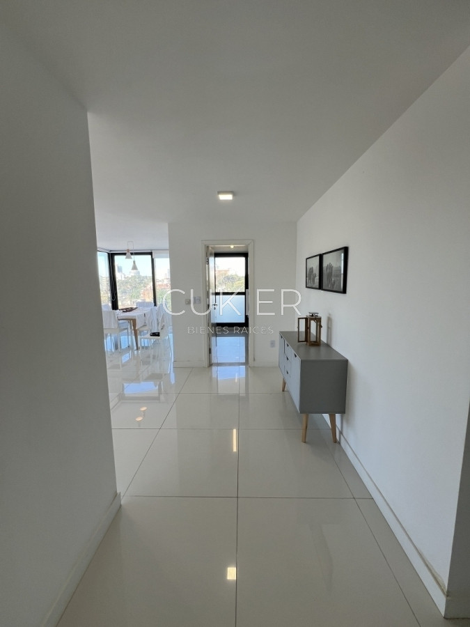 Apartamento ID.2739 - Venta y alquiler temporal de apartamento 3 dormitorios en edificio de categoría Punta del Este