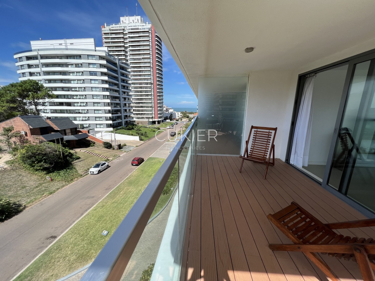 Apartamento ID.1506 - Alquiler de temporada y venta de apartamento 2 dormitorios en edificio de categoría Playa Brava