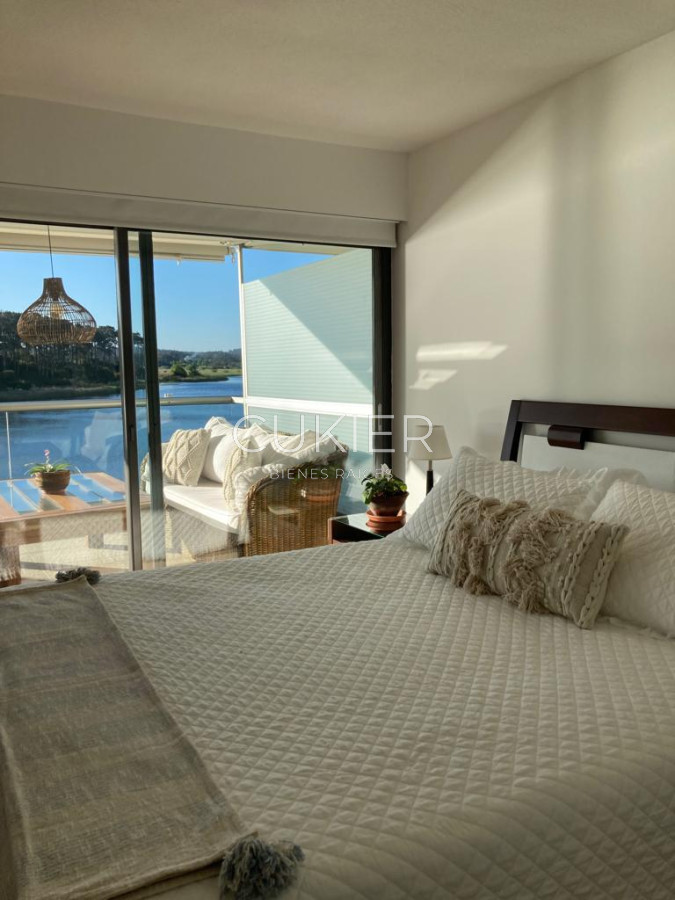 Apartamento ID.1305 - Alquiler temporada apartamento 3 dormitorios en primera linea frente al mar Playa Mansa Punta del Este