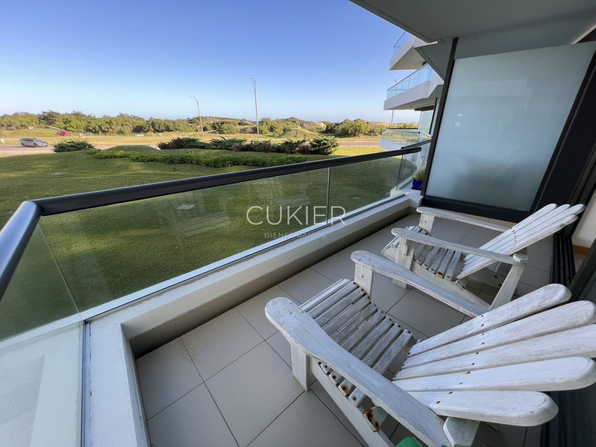 Apartamento ID.2660 - Venta hermoso departamento 3 suites en primera linea Playa Brava torre de categoría