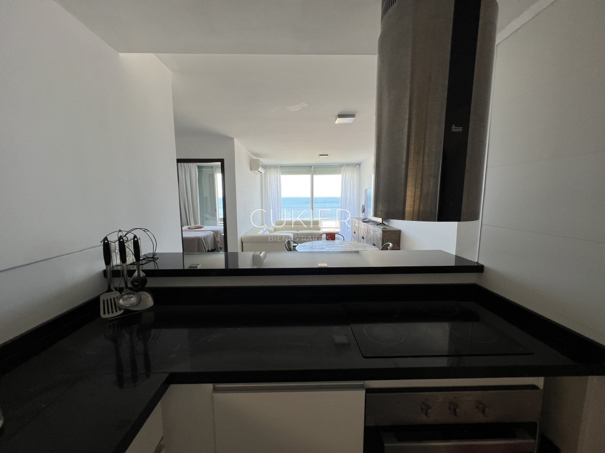 Apartamento ID.1541 - Alquiler anual y invernal de apartamento 2 dormitorios frente al mar en playa mansa