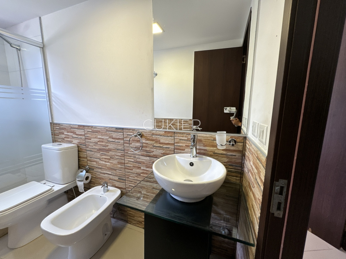 Apartamento ID.3553 - VENDO APARTAMENTO 3 DORMITORIOS EN EDIFICIO CON SERVICIOS ZONA CANTEGRIL