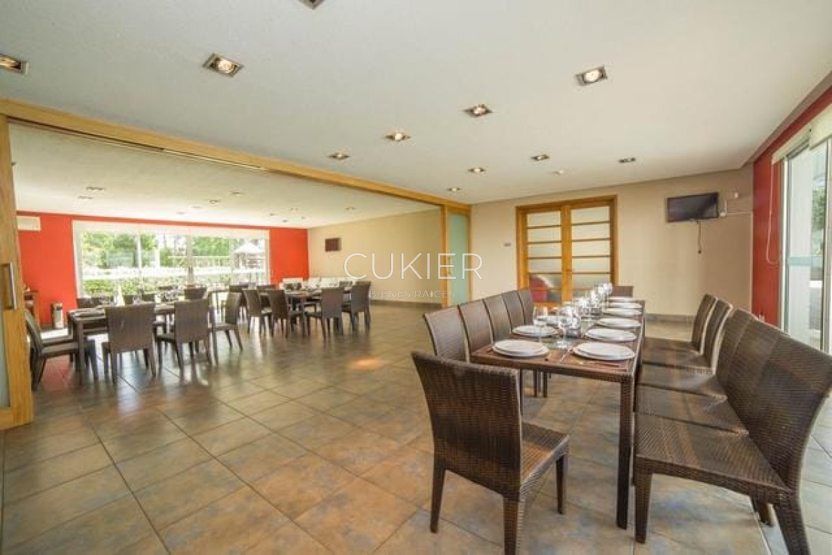 Apartamento ID.1232 - Alquiler anual y temporada apartamento 2 dormitorios en Ocean Drive Playa Brava Punta del Este 