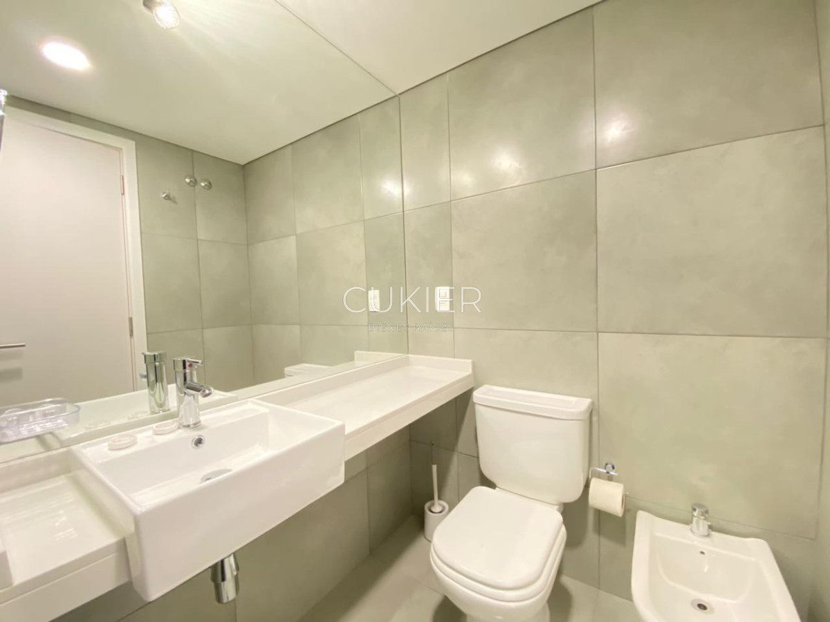 Apartamento ID.4039 - Alquiler anual apartamento 2 dormitorios con vista al mar en Aidy Grill edificio con servicios 