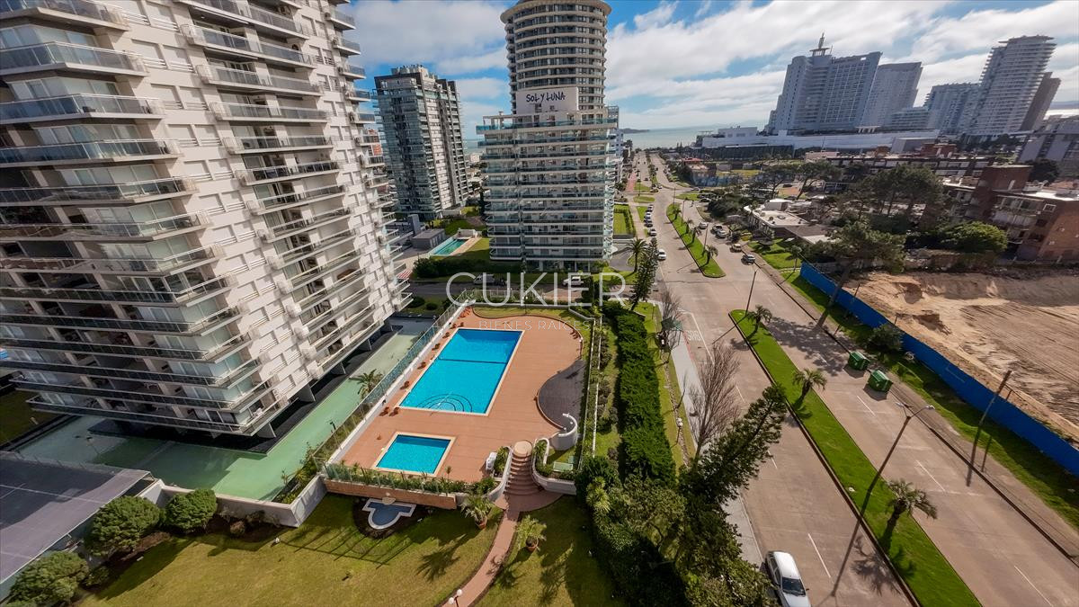 Apartamento ID.2385 - Venta apartamento 2 dormitorios en Aidy Grill Punta del Este