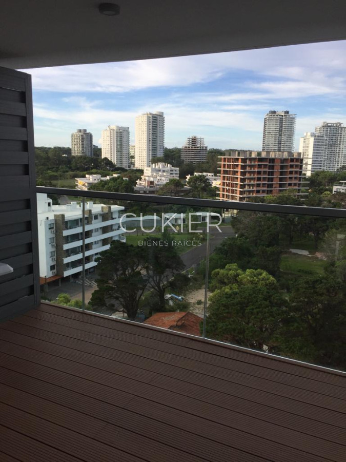 Apartamento ID.1542 - Alquiler invernal y venta de apartamento 2 dormitorios en Chronos Playa Brava Punta del Este