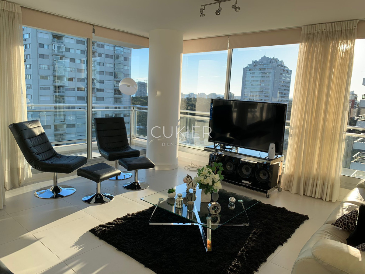 Apartamento ID.279 - Venta de apartamento 2 dormitorios en Bellagio Tower con servicios 