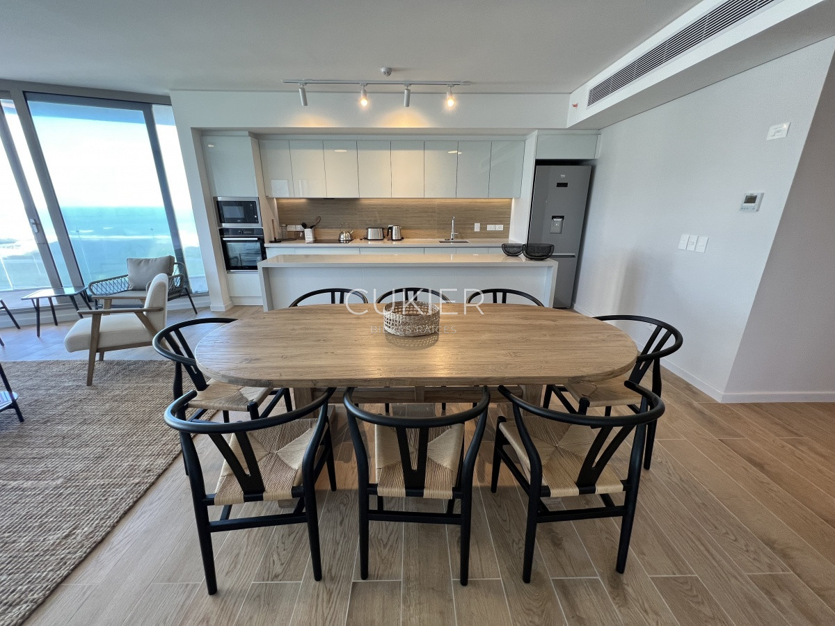 Apartamento ID.1601 - Alquiler anual apartamento 2 dormitorios primera linea Playa Brava en Trump Tower