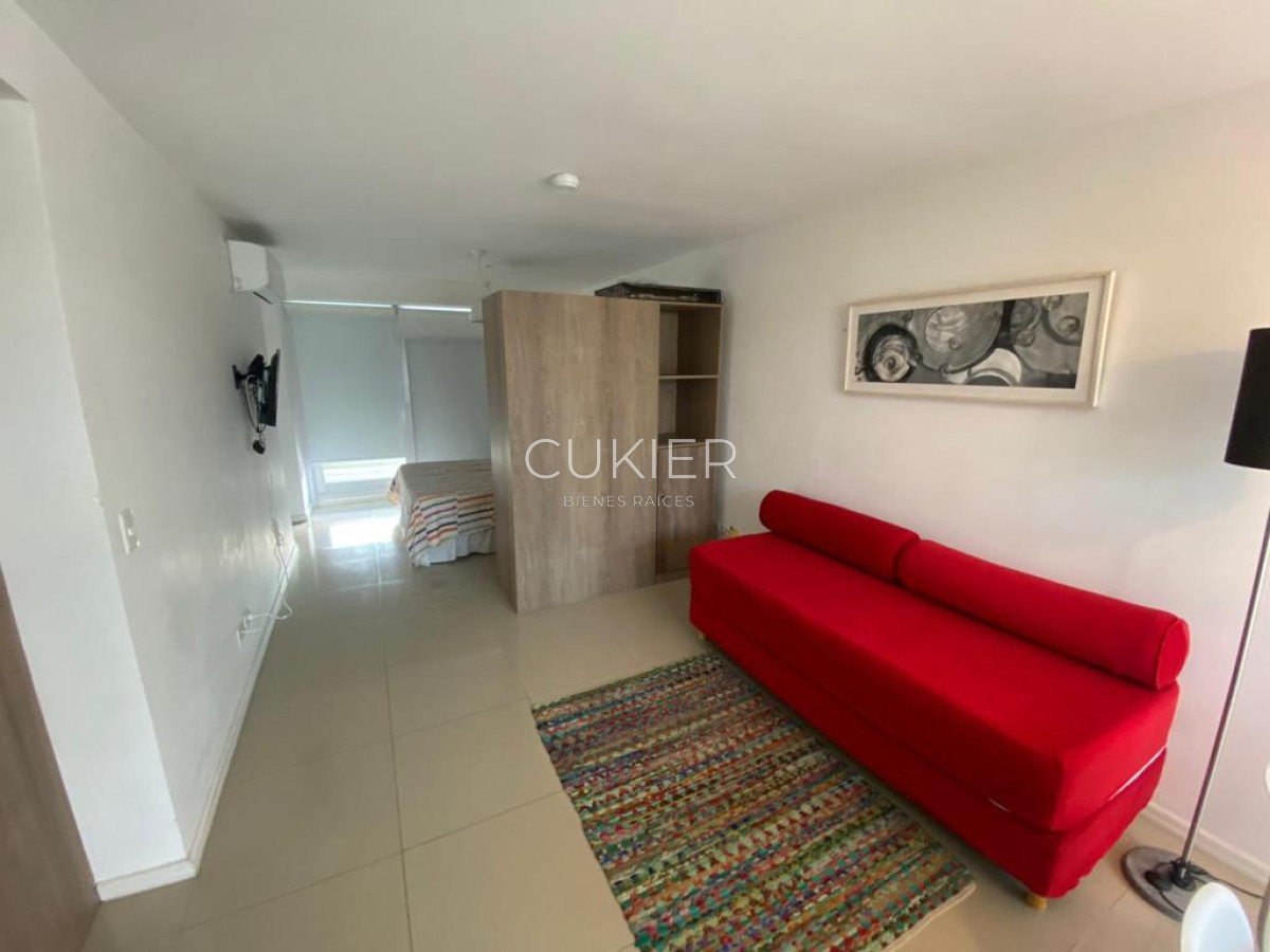 Apartamento ID.3526 - IDEAL RENTA! venta Monoambiente en edificio con servicios en península punta del este 