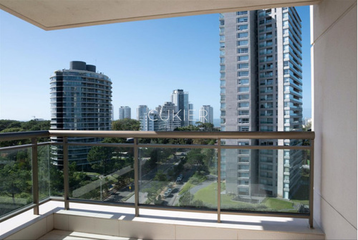 Apartamento ID.4638 - Venta Departamento 3 Dormitorios Aidy Grill Punta Del Este