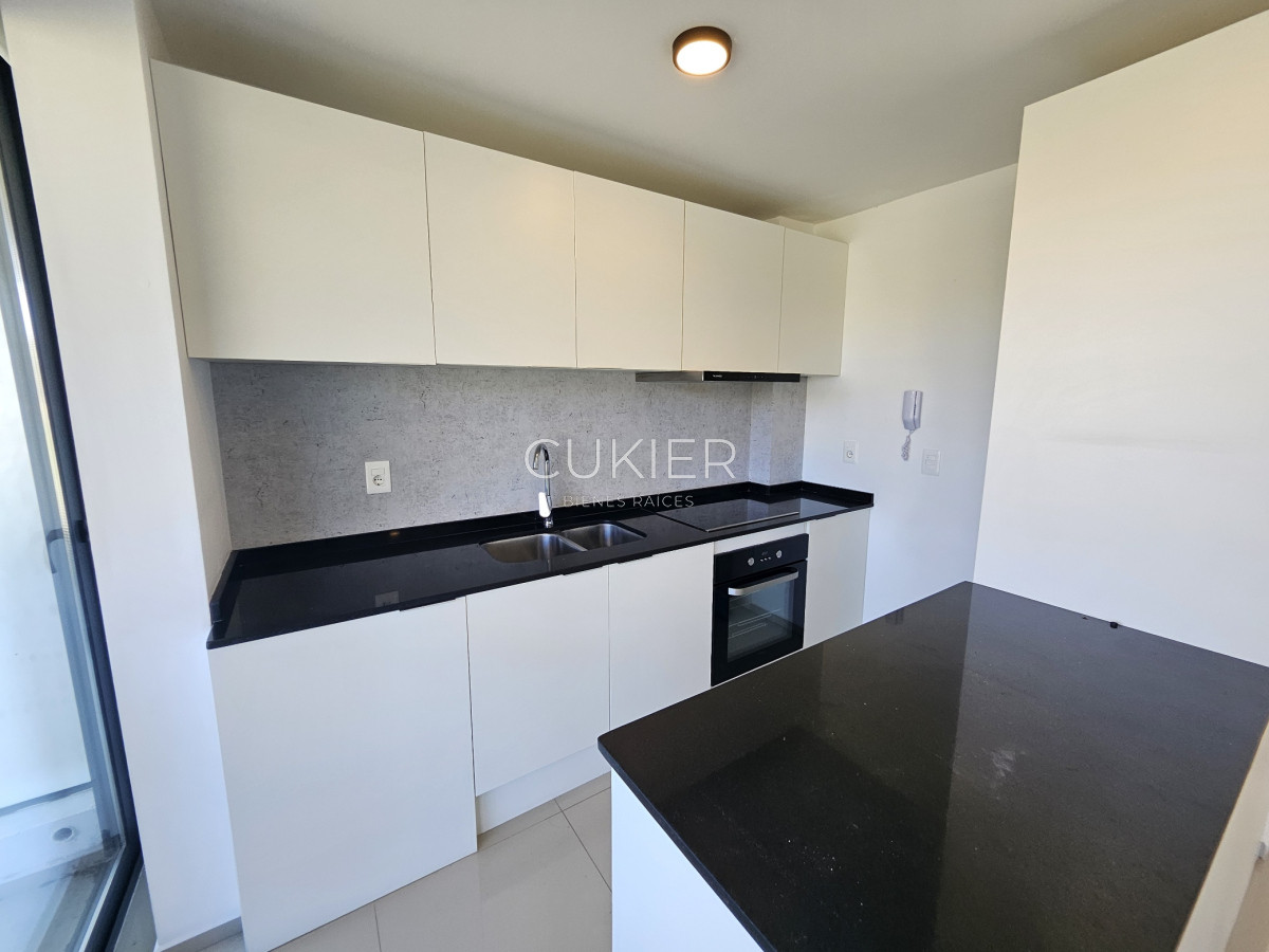 Apartamento ID.1365 - Venta apartamento 2 dormitorios en Playa Mansa Punta del Este