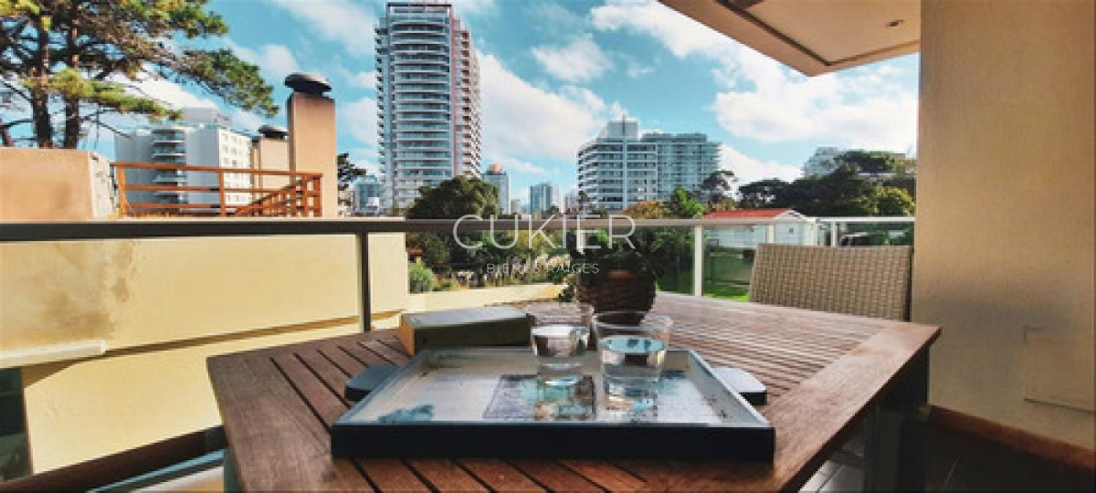 Apartamento ID.4611 - Vendo Apartamento Dos Dormitorios Punta Del Este - Aidy Gri