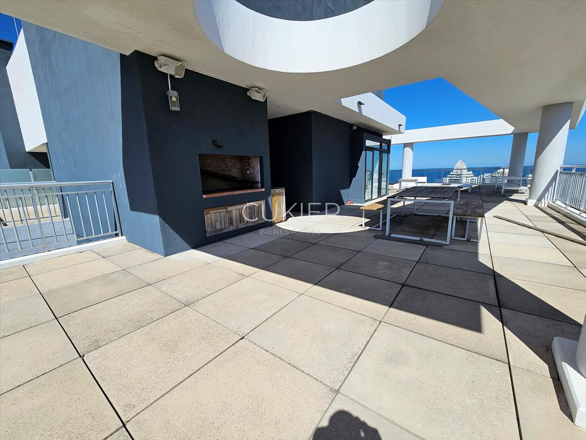 Apartamento ID.3548 - VENTA Penthouse 3 dormitorios con terraza exclusiva y parrillero en torre ONE 