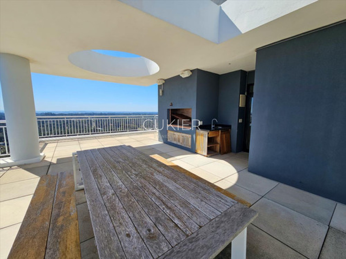 Apartamento ID.4608 - Venta, Penthouse 3 Dormitorios En Suite En Brava Lobos