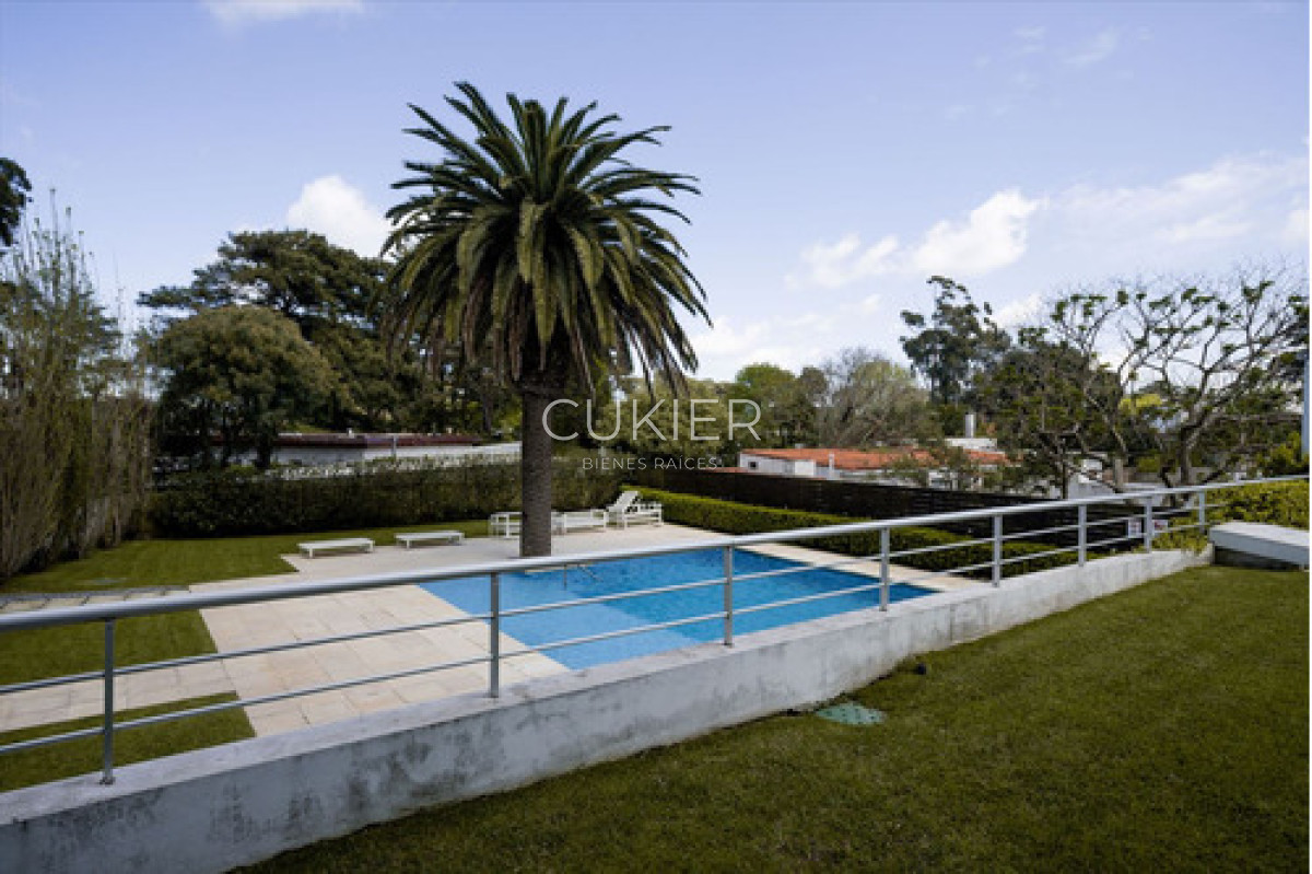 Apartamento ID.4622 - Vendo Apartamento 2 Dormitorios Punta Del Este Roosevelt