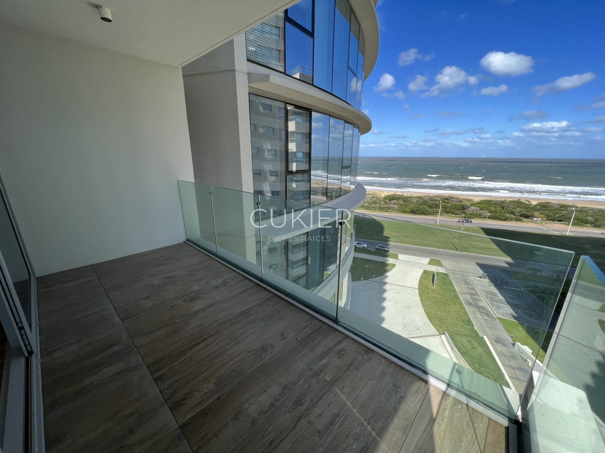 Apartamento ID.1617 - Alquiler anual apartamento 2 dormitorios en primera linea Playa Brava Punta del Este