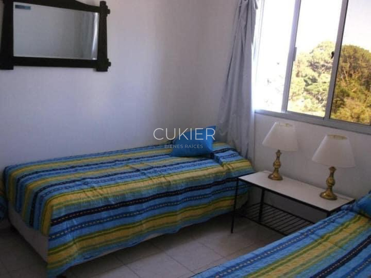 Apartamento ID.3855 - Oportunidad de venta apartamento 2 dormitorios en Roosevelt con bajos gastos 