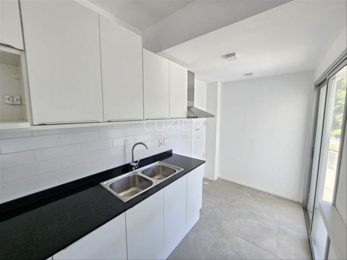 Apartamento ID.4617 - Apartamento En Venta De 2 Dormitorios Playa Mansa