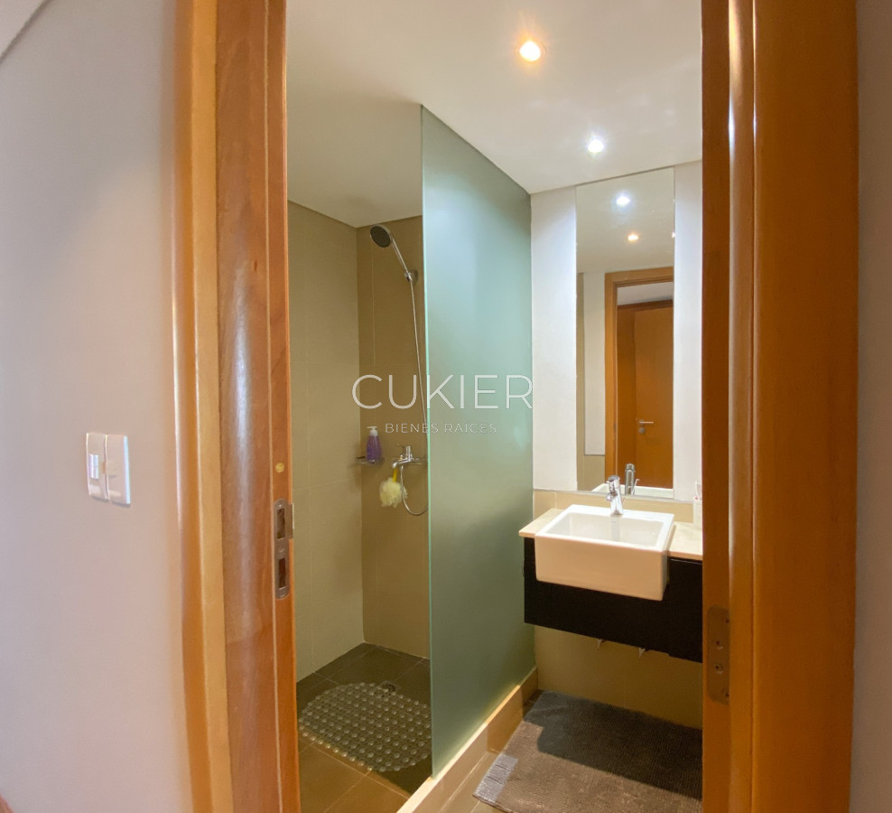 Apartamento ID.1374 - Alquiler anual y venta de hermoso apartamento primera linea en Playa Brava Punta del Este