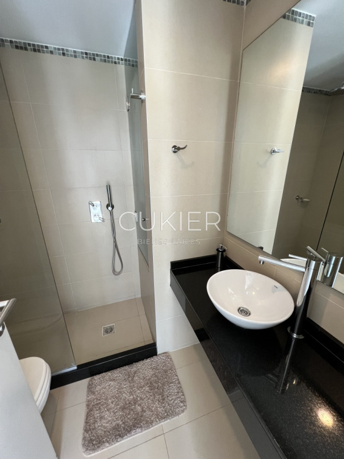 Apartamento ID.1506 - Alquiler de temporada y venta de apartamento 2 dormitorios en edificio de categoría Playa Brava