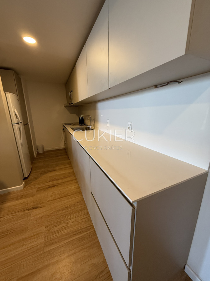 Apartamento ID.4946 - Alquiler anual apartamento 2 dormitorios frente al mar en playa mansa Pinares