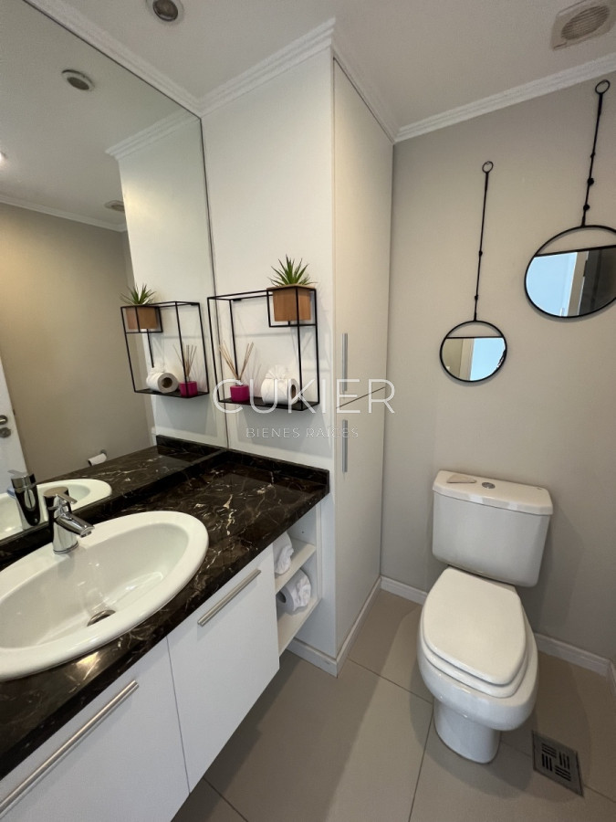 Apartamento ID.1669 - Alquiler anual apartamento 2 dormitorios en edificio full servicios en Punta del este 