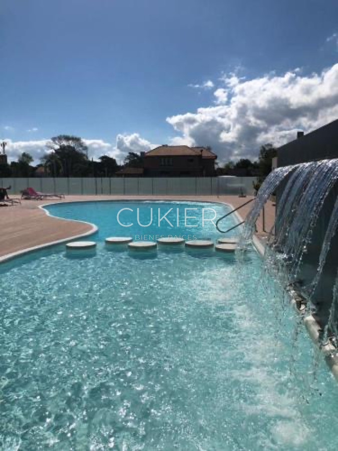 Apartamento ID.1410 - Alquiler anual de apartamento 2 dormitorios en Alexander Boulevard Punta del Este