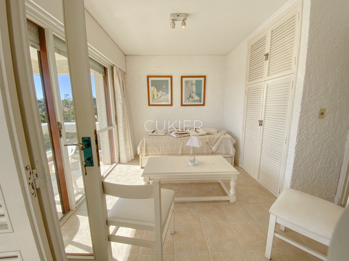 Apartamento ID.1221 - Venta apartamento 3 dormitorios en primera linea playa mansa Punta del Este