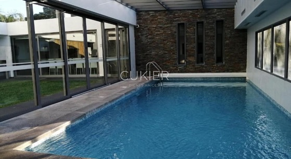 Apartamento ID.585 - Alquiler invernal apartamento 1 dormitorio en Chronos playa Brava Punta del Este