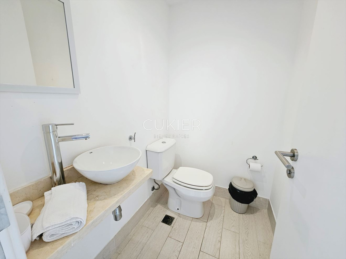 Apartamento ID.2862 - Venta apartamento 2 dormitorios con parrillero propio en Mansa Punta del Este