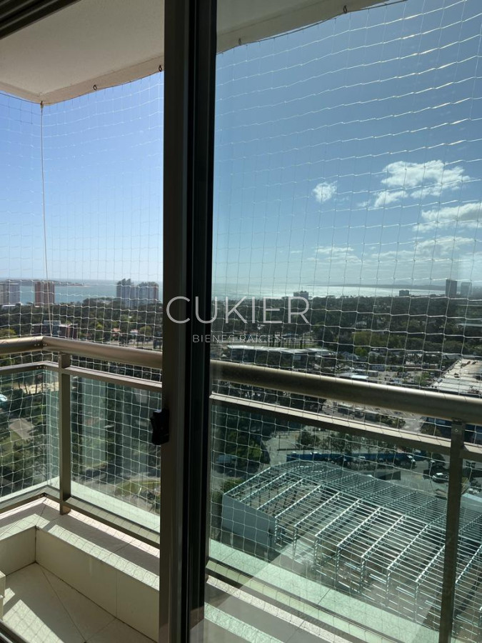 Apartamento ID.1668 - Alquiler anual de apartamento 1 dormitorio en edificio full servicios en Punta del Este 