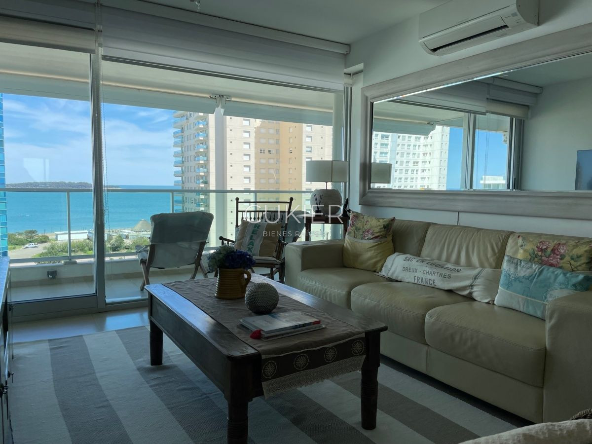 Apartamento ID.1432 - Alquiler anual apartamento 2 dormitorios en torre de categoría Punta del Este