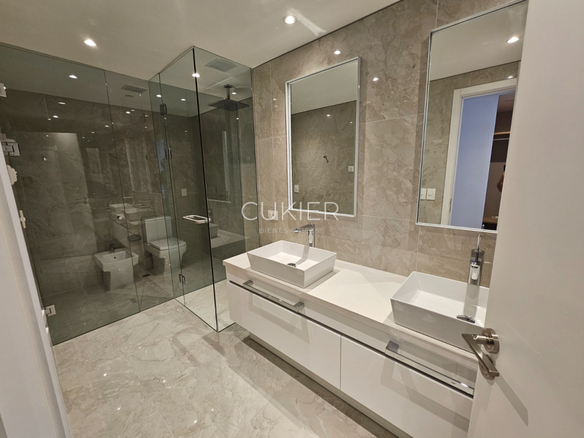 Apartamento ID.3622 - Alquiler anual apartamento 1 dormitorio y medio en torre Trump Tower 
