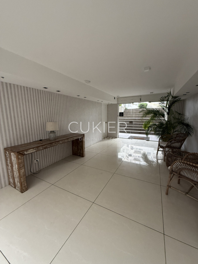 Apartamento ID.4547 - Alquiler anual e invernal de apartamento 3 dormitorios con palillero propio frente al mar en playa mansa 