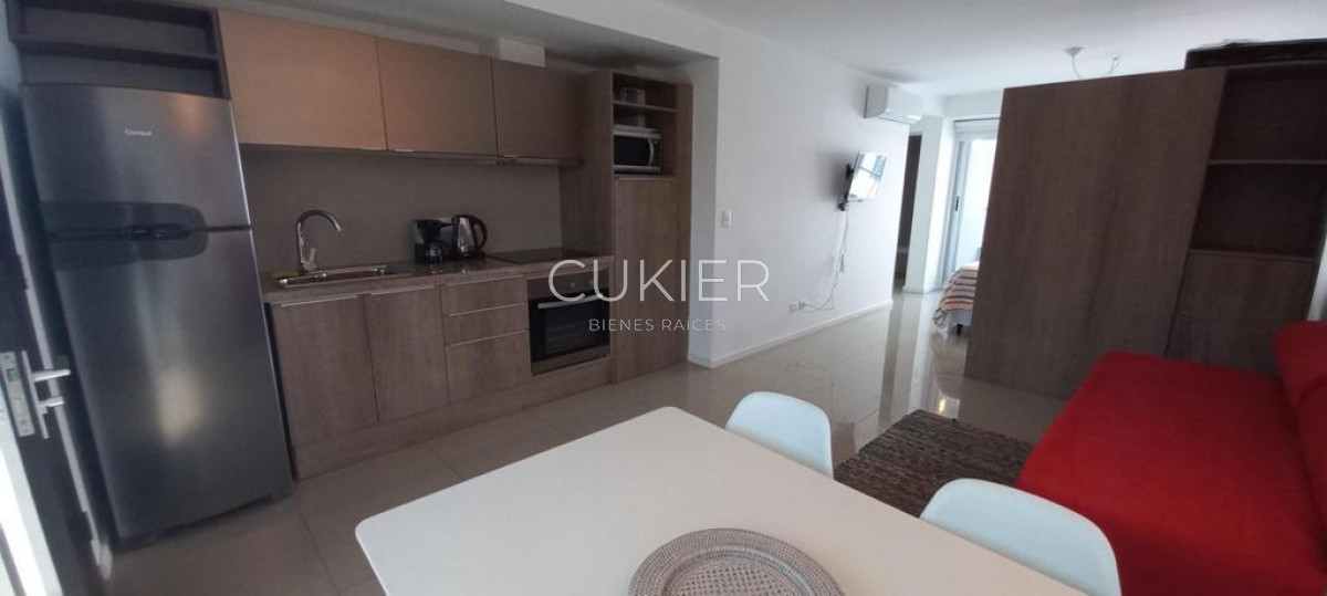 Apartamento ID.3526 - IDEAL RENTA! venta Monoambiente en edificio con servicios en península punta del este 