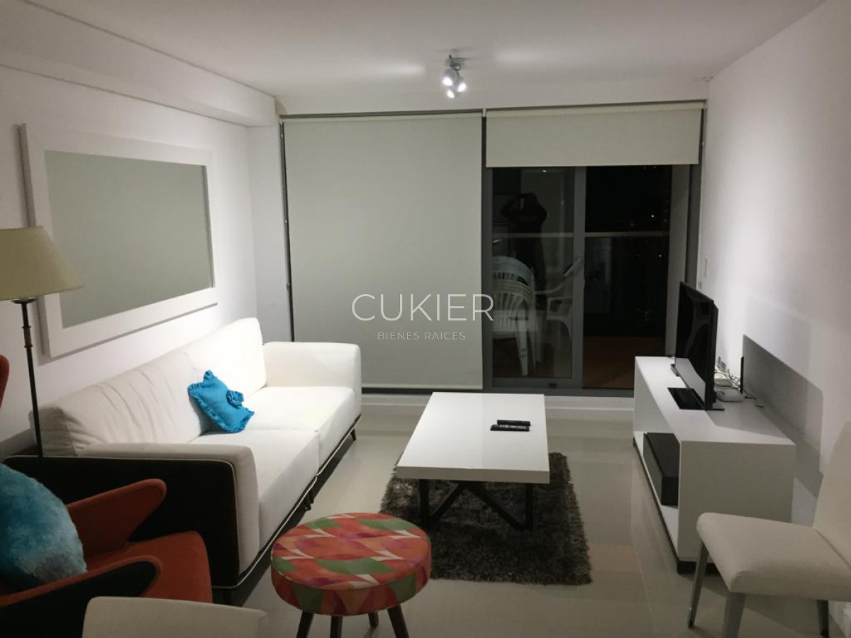 Apartamento ID.1542 - Alquiler invernal y venta de apartamento 2 dormitorios en Chronos Playa Brava Punta del Este