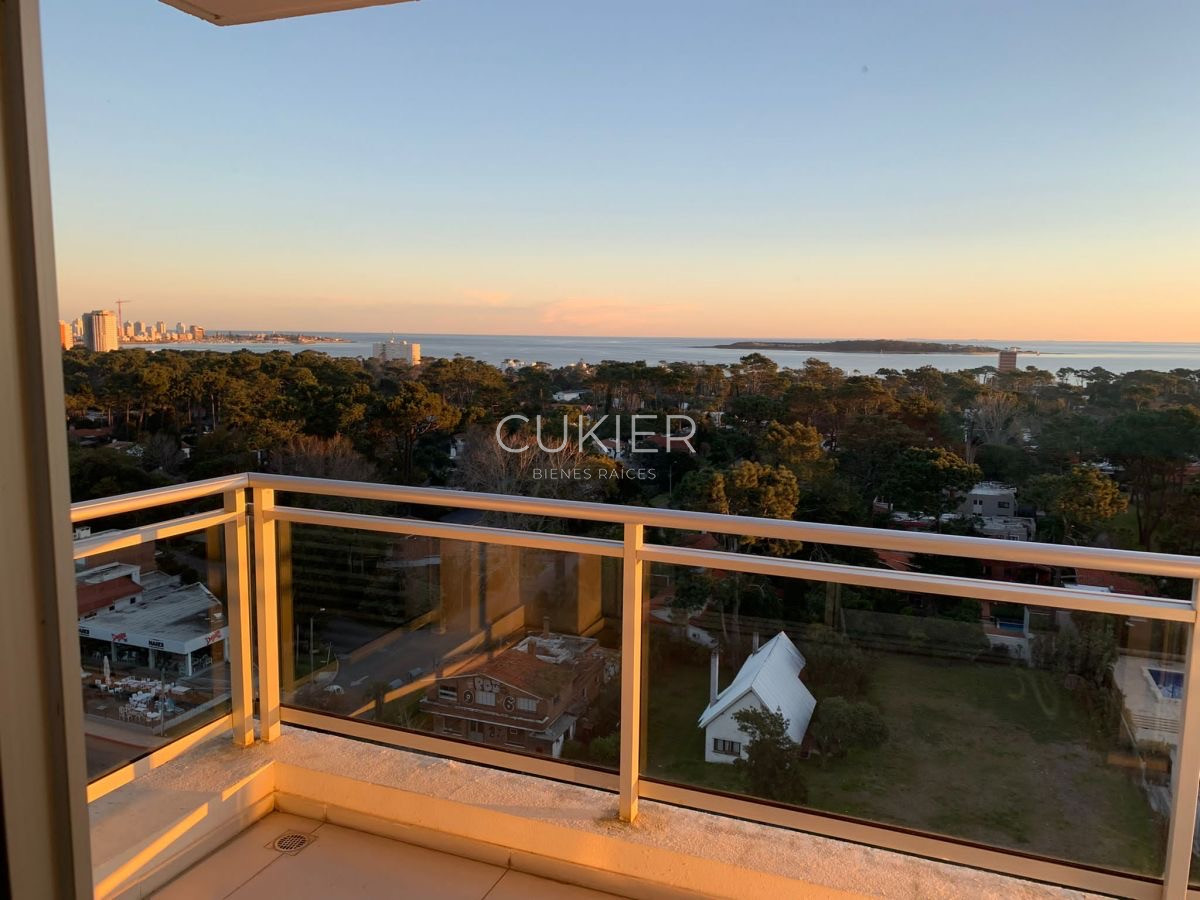 Apartamento ID.1697 - Alquiler anual apartamento 2 dormitorios en Bellagio Tower Punta del Este