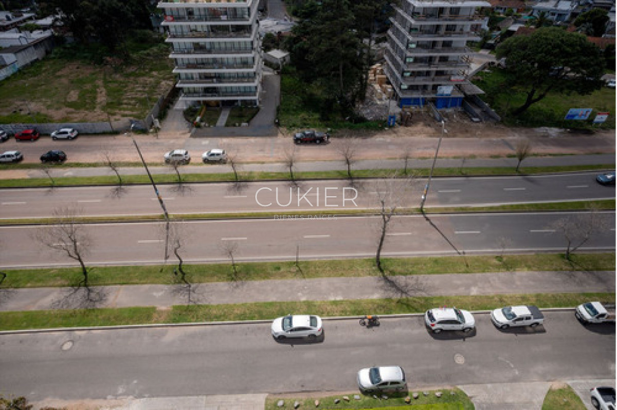 Apartamento ID.4622 - Vendo Apartamento 2 Dormitorios Punta Del Este Roosevelt