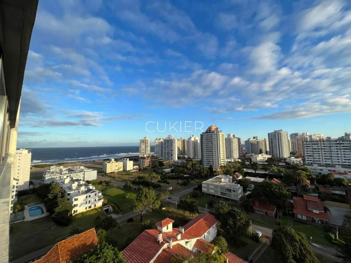 Apartamento ID.3525 - Venta monoambiente sectorizado en edificio de categoría con servicios en Aidy Grill