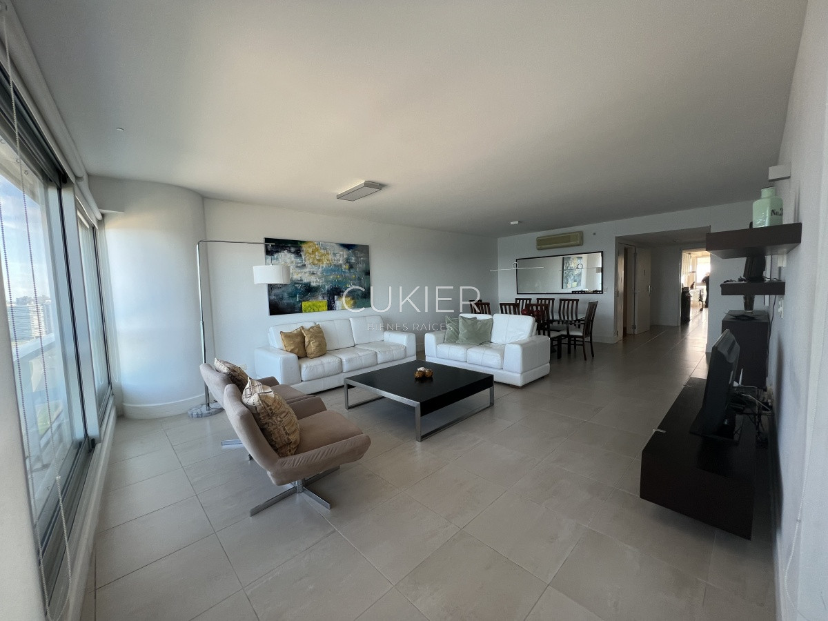 Apartamento ID.1602 - Alquiler invernal apartamento 2 dormitorios en primera linea Playa Brava Punta del Este