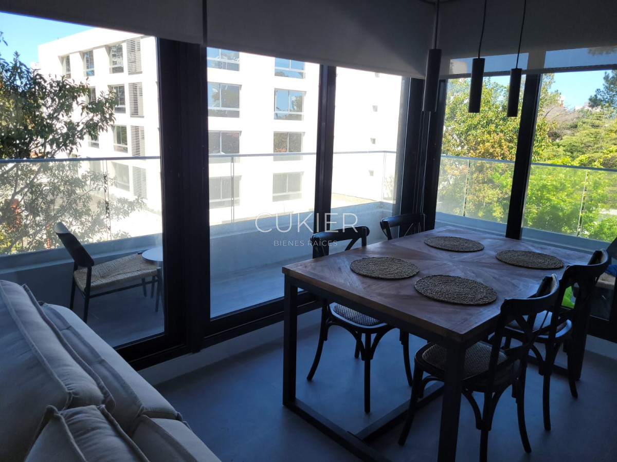Apartamento ID.2552 - Venta apartamento 1 Dormitorio en edificio moderno con servicios en View I 