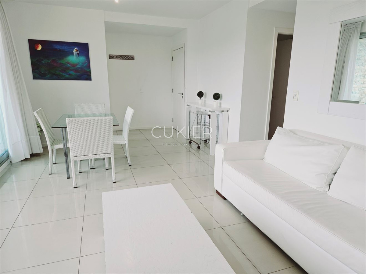 Apartamento ID.2862 - Venta apartamento 2 dormitorios con parrillero propio en Mansa Punta del Este