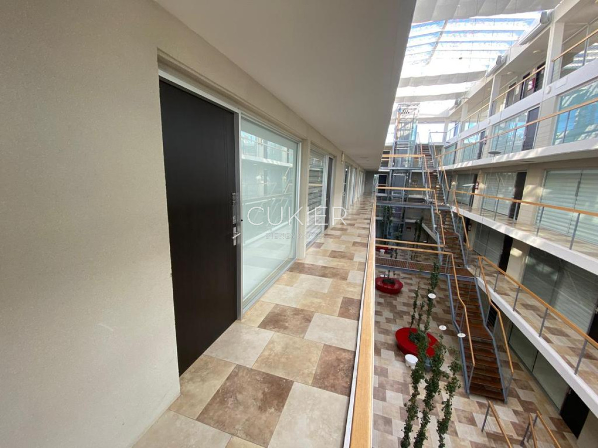 Apartamento ID.3526 - IDEAL RENTA! venta Monoambiente en edificio con servicios en península punta del este 