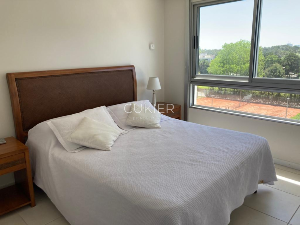 Apartamento ID.1232 - Alquiler anual y temporada apartamento 2 dormitorios en Ocean Drive Playa Brava Punta del Este 