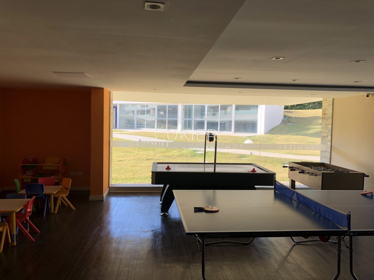 Apartamento ID.352 - Venta apartamento penthouse de 3 dormitorios en primera linea Playa Mansa Punta del Este