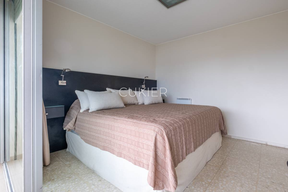 Apartamento ID.2155 - Venta apartamento 3 dormitorios y dependencia en península Punta del Este