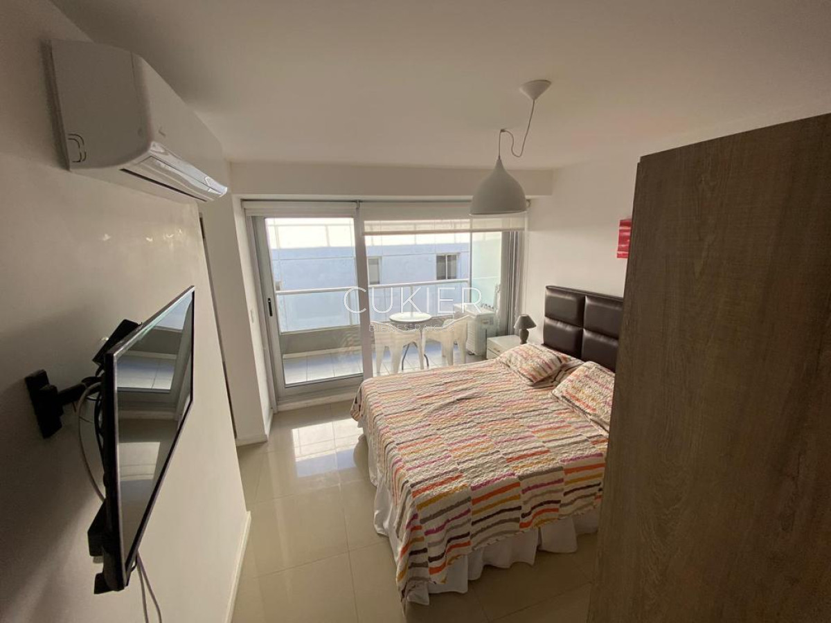 Apartamento ID.3526 - IDEAL RENTA! venta Monoambiente en edificio con servicios en península punta del este 