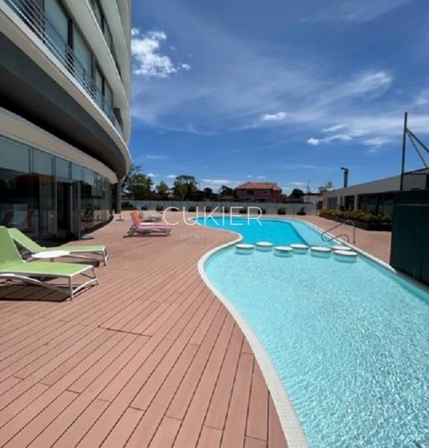 Apartamento ID.1410 - Alquiler anual de apartamento 2 dormitorios en Alexander Boulevard Punta del Este