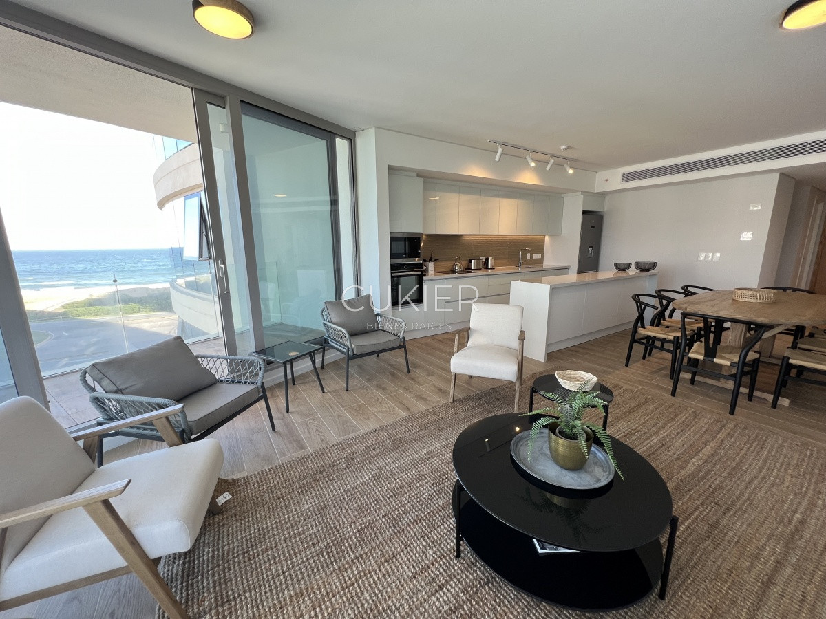 Apartamento ID.1601 - Alquiler anual apartamento 2 dormitorios primera linea Playa Brava en Trump Tower