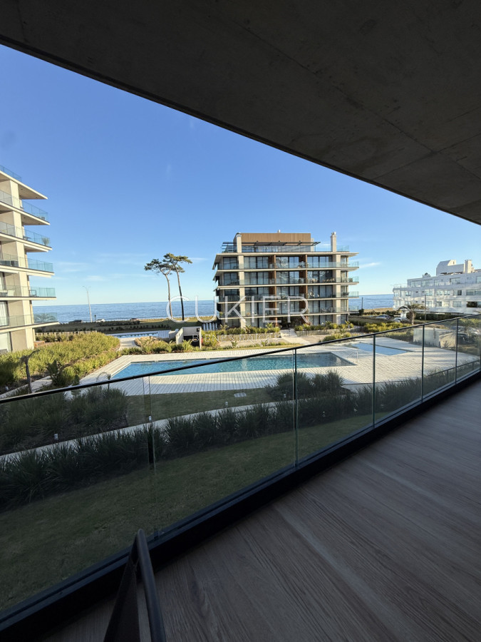 Apartamento ID.4946 - Alquiler anual apartamento 2 dormitorios frente al mar en playa mansa Pinares